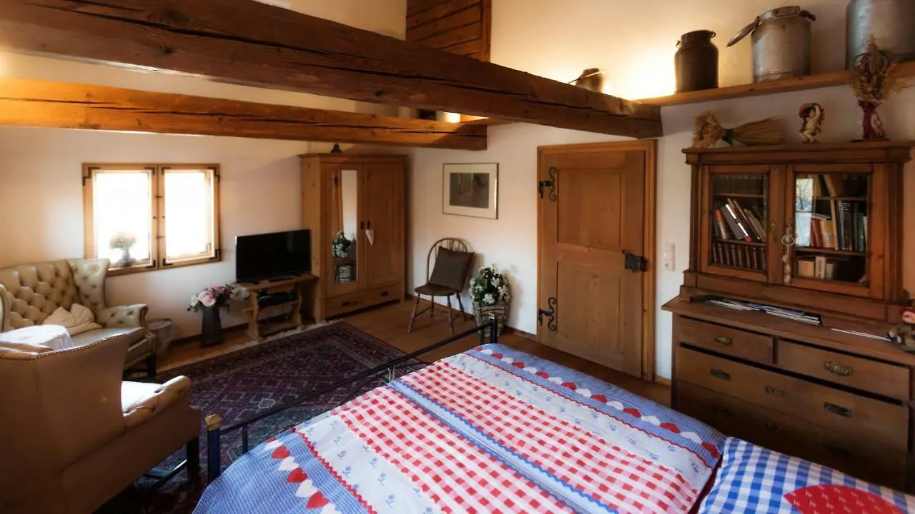 Biohof Hausberg Bed & Breakfast Egglham Almanya